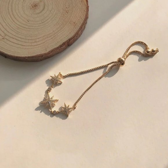 *NEW Yellow Gold Diamond Star Bracelet - Picture 7 of 12